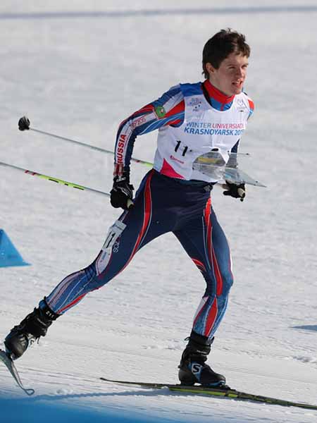 Сергей Мизонов на лыжной дистанции